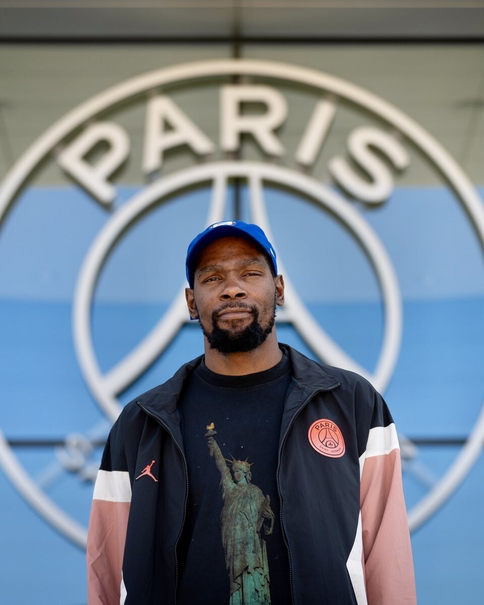 九游体育入口-冲刺阶段巴黎圣日耳曼战术微调——CBA季后赛节点到来，气氛紧张，团队化学反应显著的简单介绍